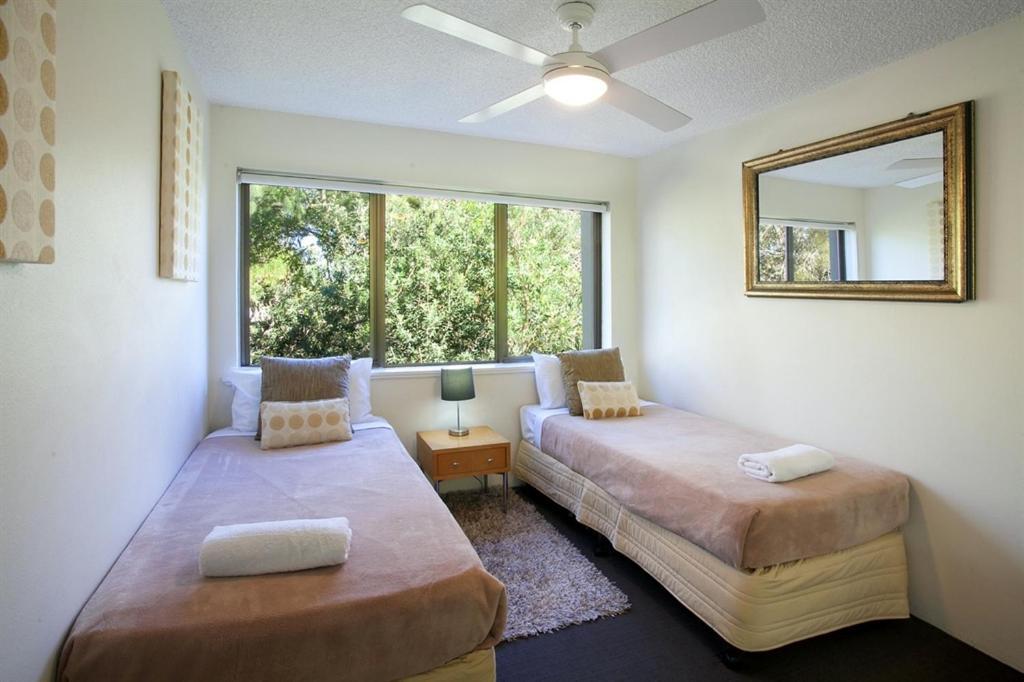 Deluxe Two-Bedroom Apartment Waterfront