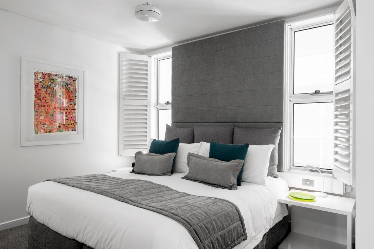 One-Bedroom Beachfront Apartment