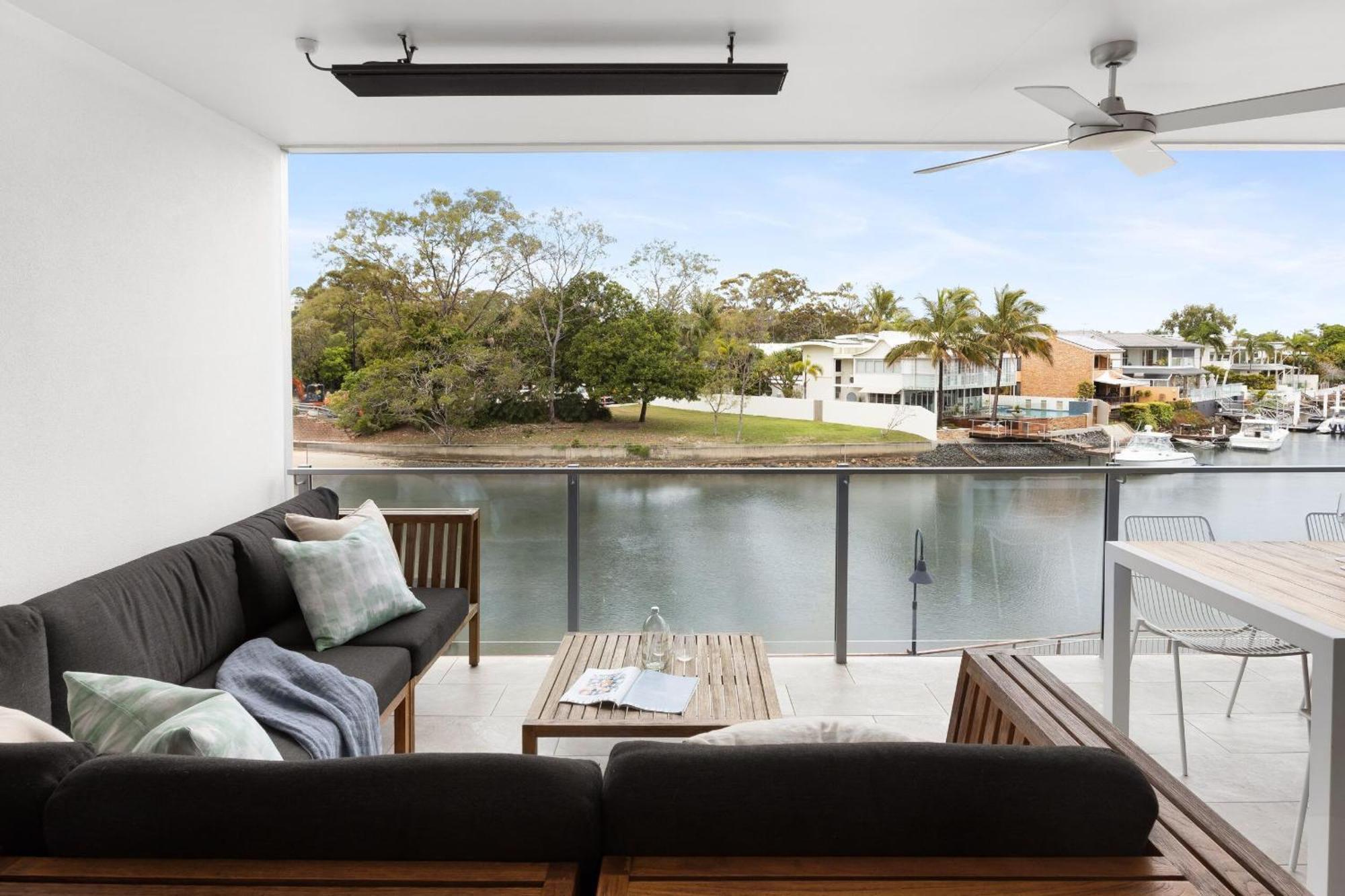 Three-Bedroom Deluxe Apartment