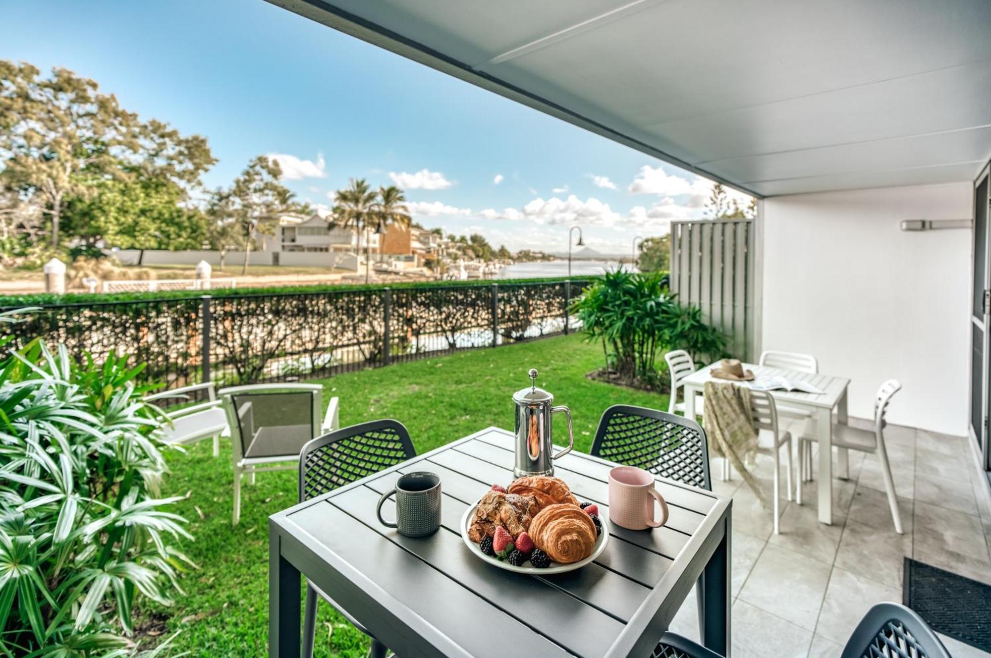 One-Bedroom Riverside Apartment Ground Floor