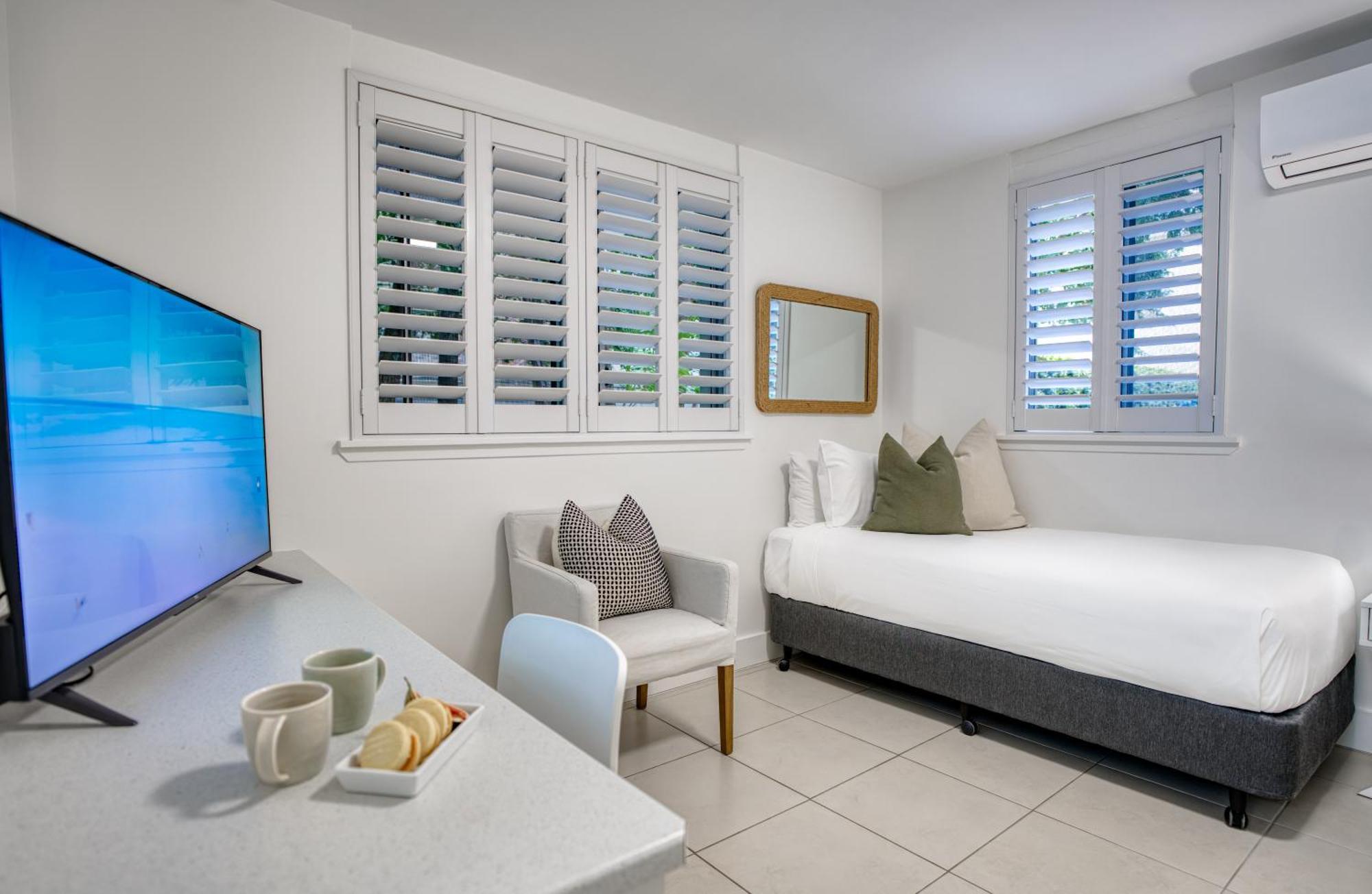 Two-Bedroom Riverside Apartment – Ground Floor