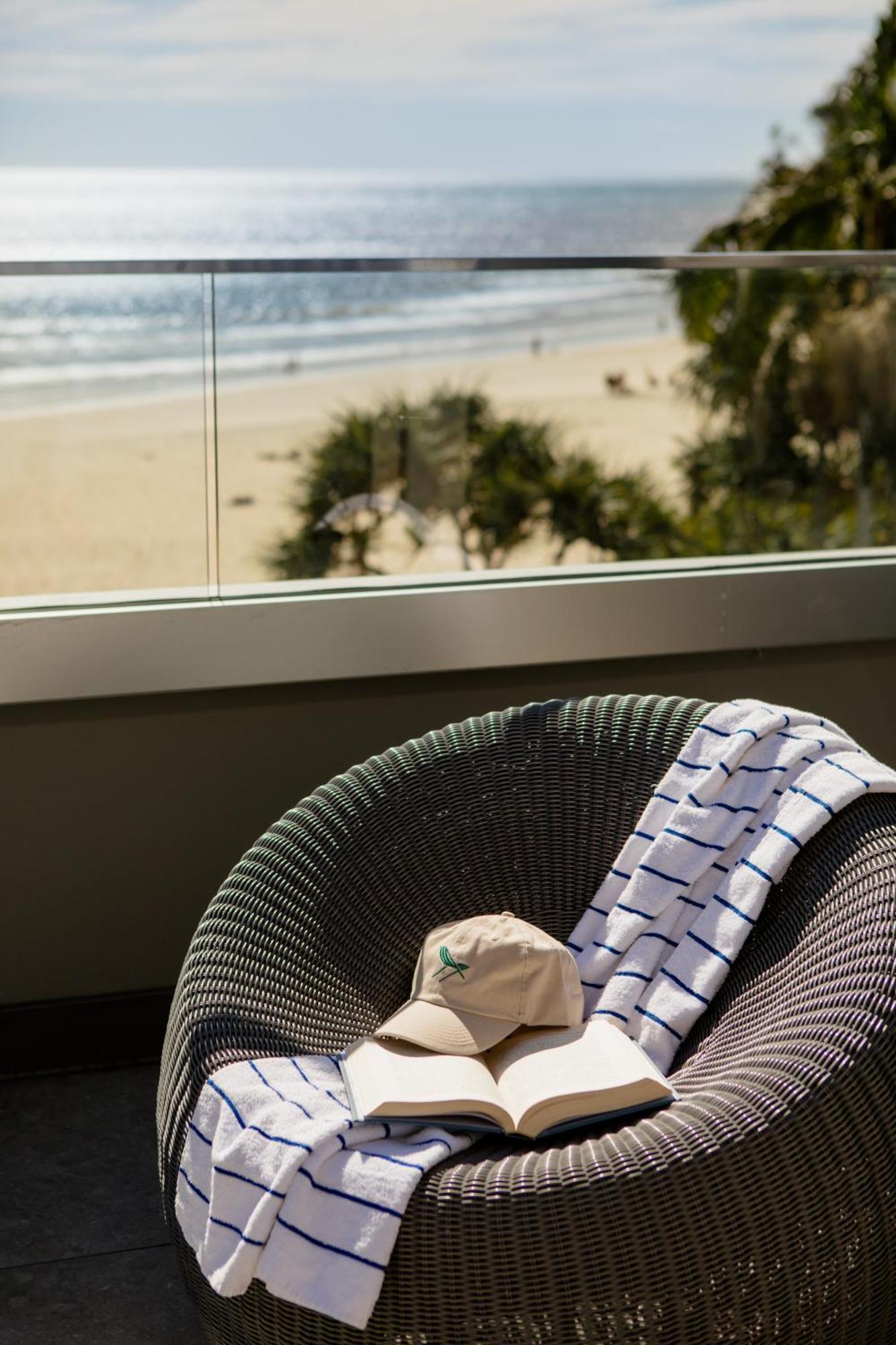 One Bedroom Beachfront Rooftop Terrace Apartment