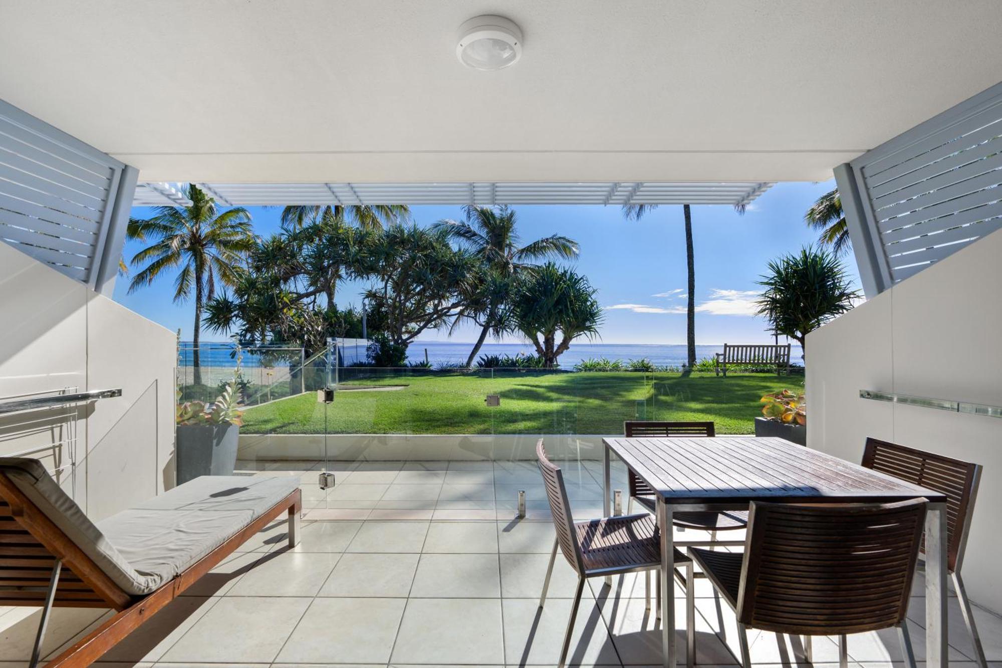 Superior Two-Bedroom Apartment Ocean View Ground Floor