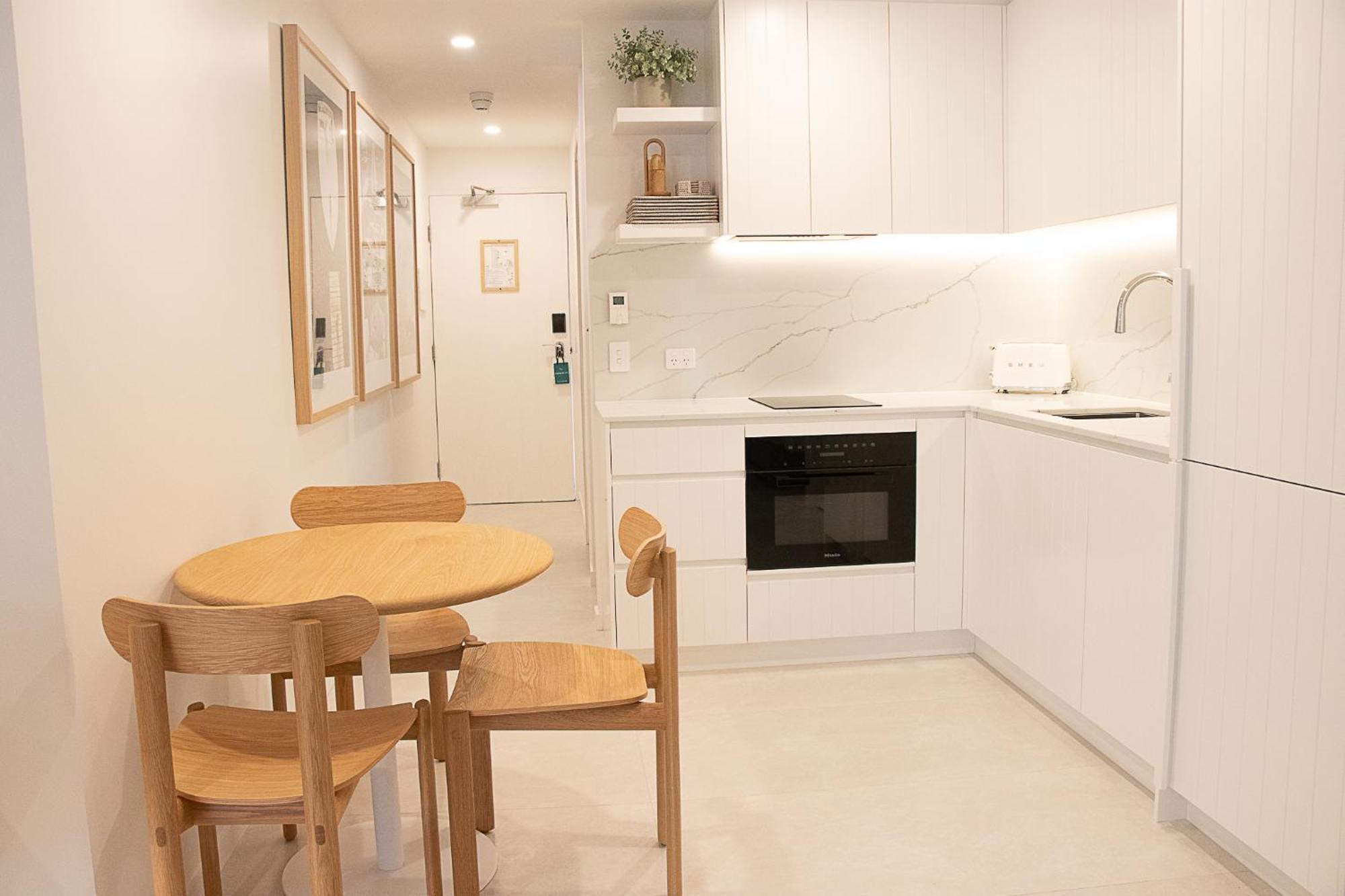 Two-Bedroom Hastings Rooftop Terrace non beachfront