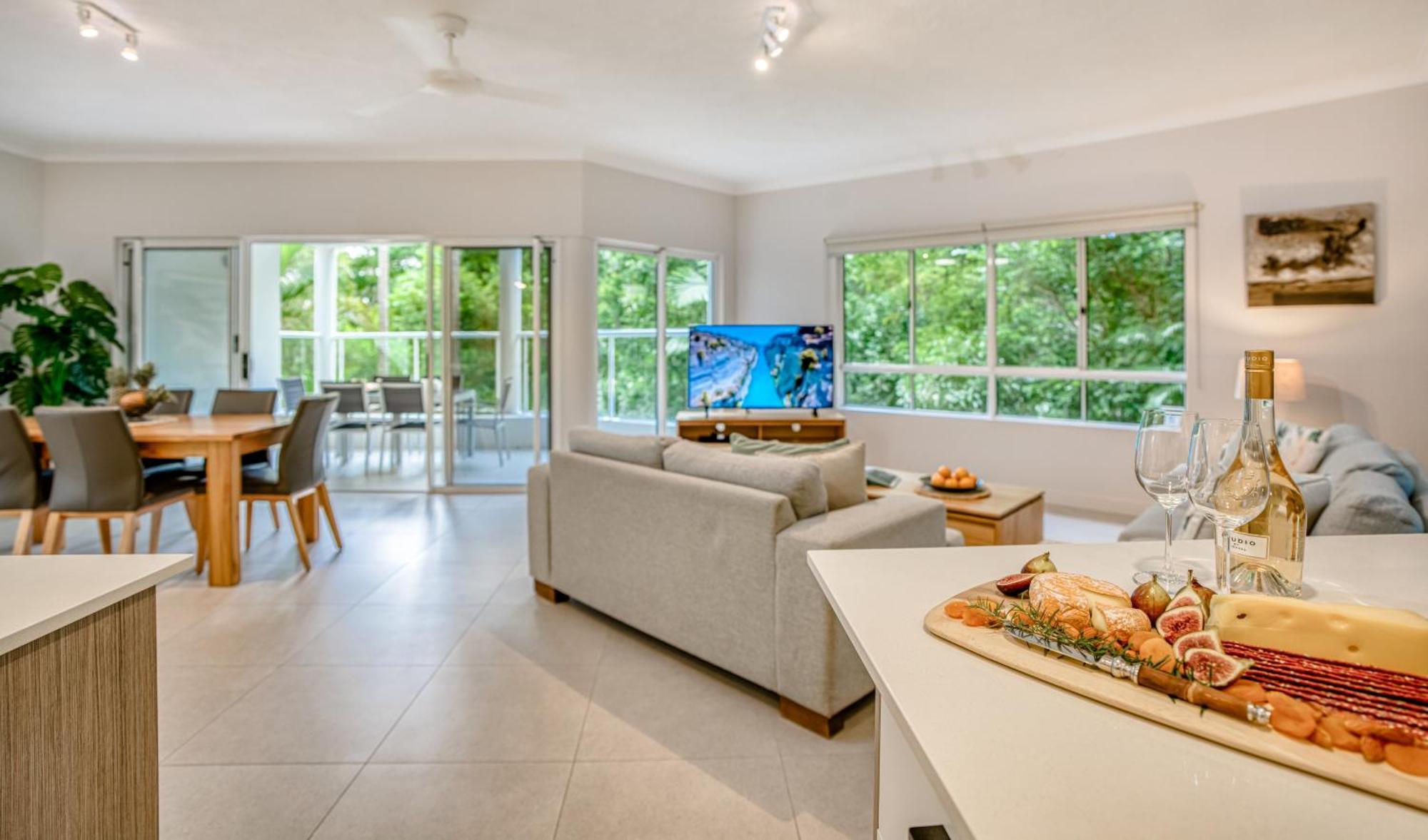 Two-Bedroom Deluxe Apartment National Park View
