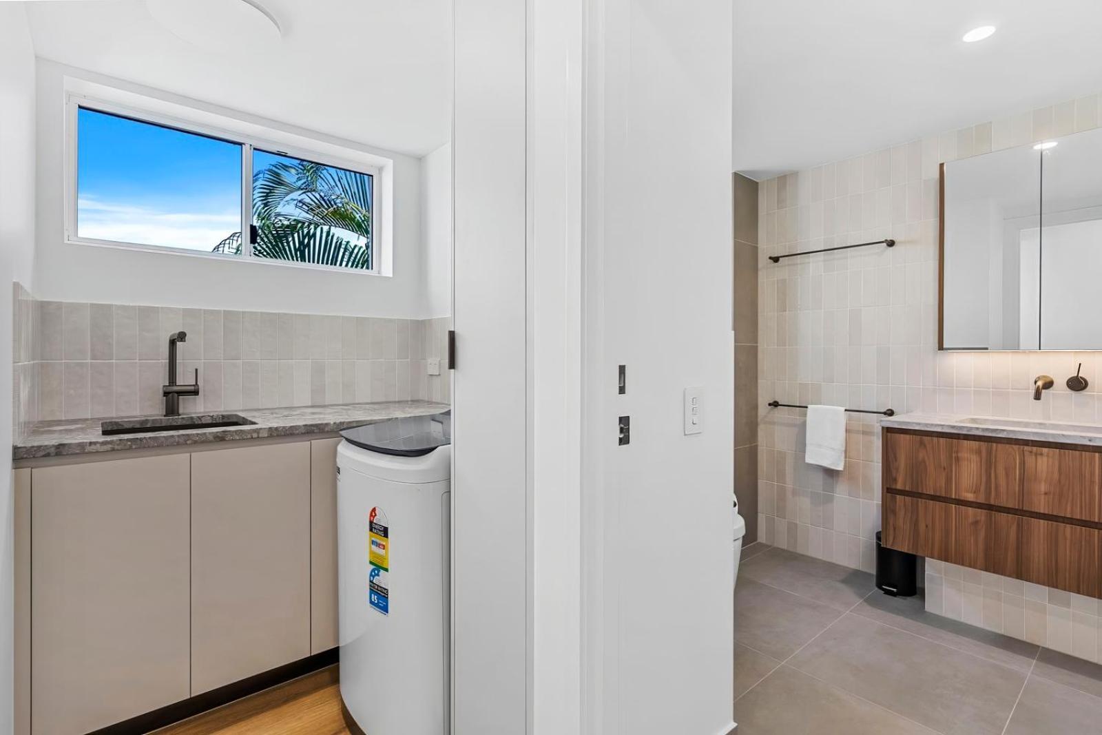 Three-Bedroom Apartment Mountain View