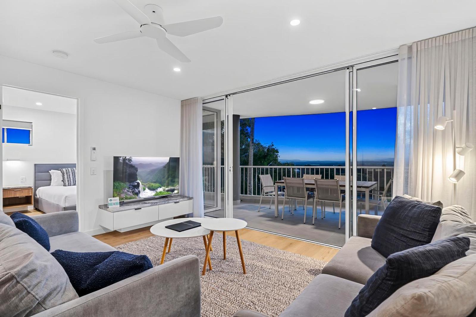 Three-Bedroom Apartment Mountain View
