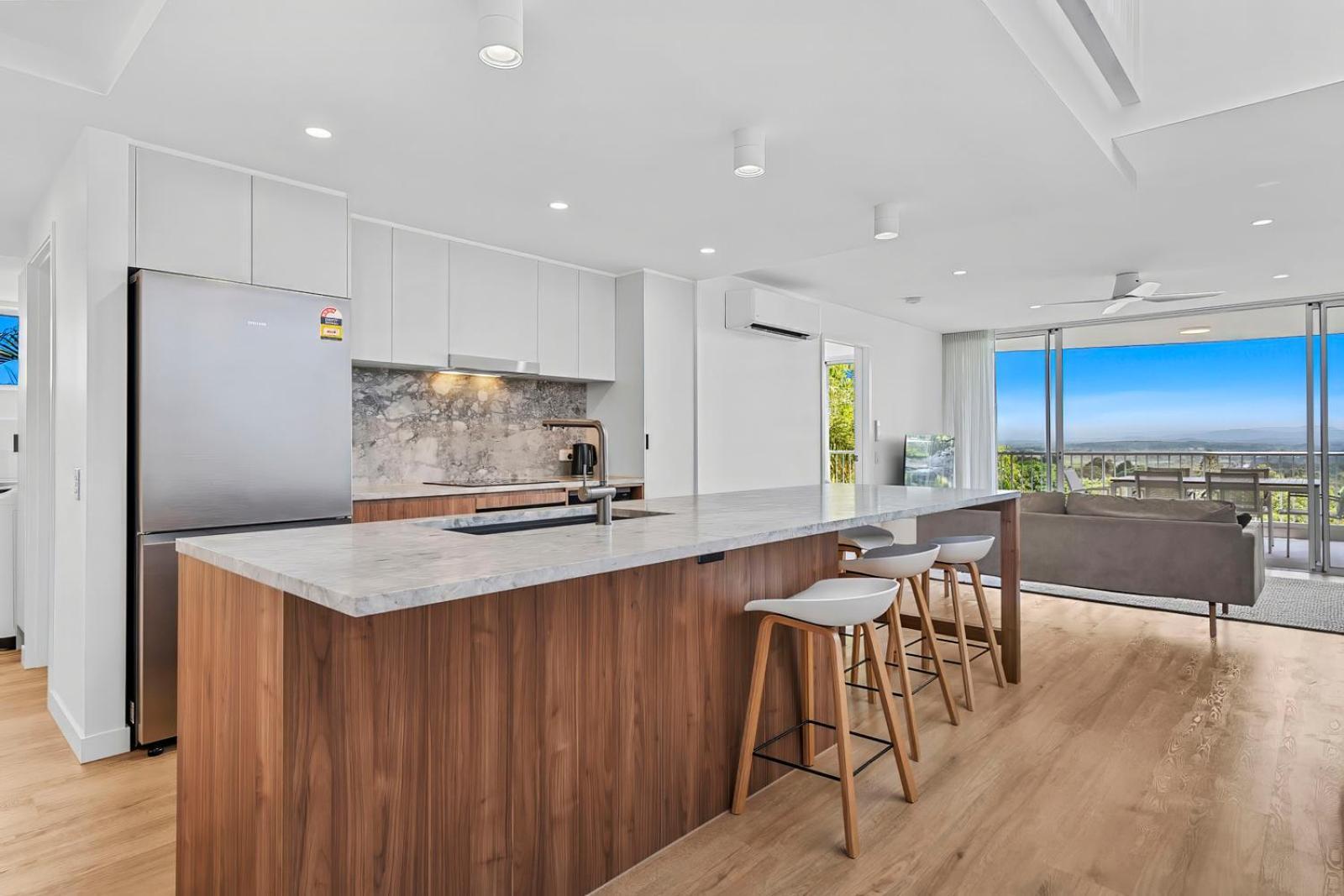 Three-Bedroom Apartment Mountain View
