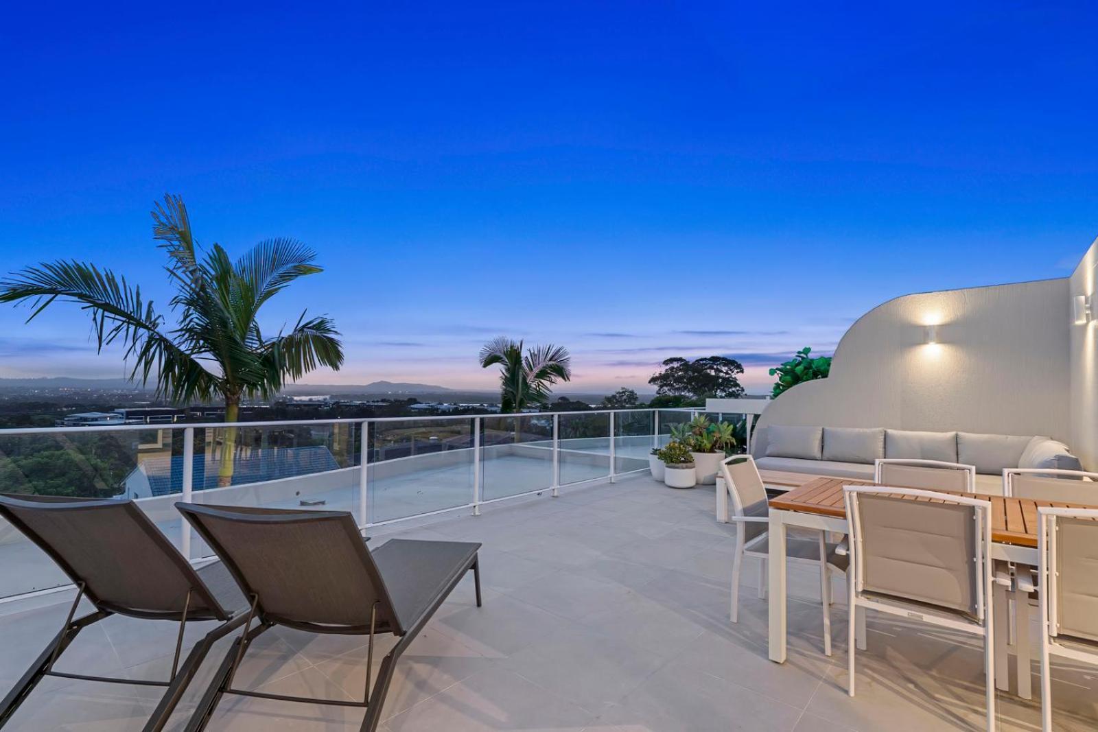 Three-Bedroom Apartment Mountain View
