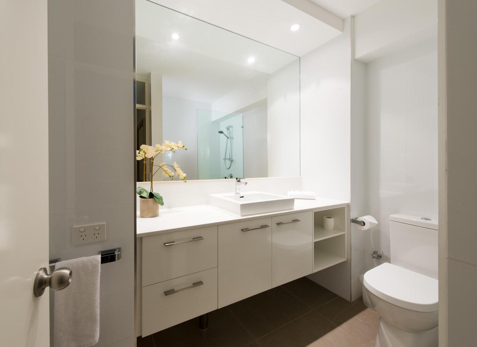 One Bedroom Beachfront - Deluxe