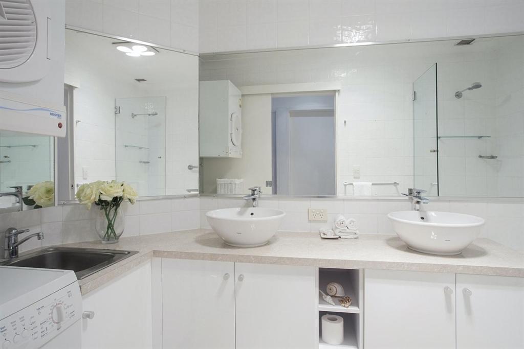 Superior Two-Bedroom Apartment Waterfront