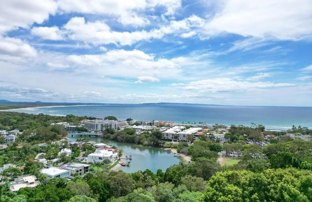 Noosa Crest Luxury Ocean View Apartment 32-1