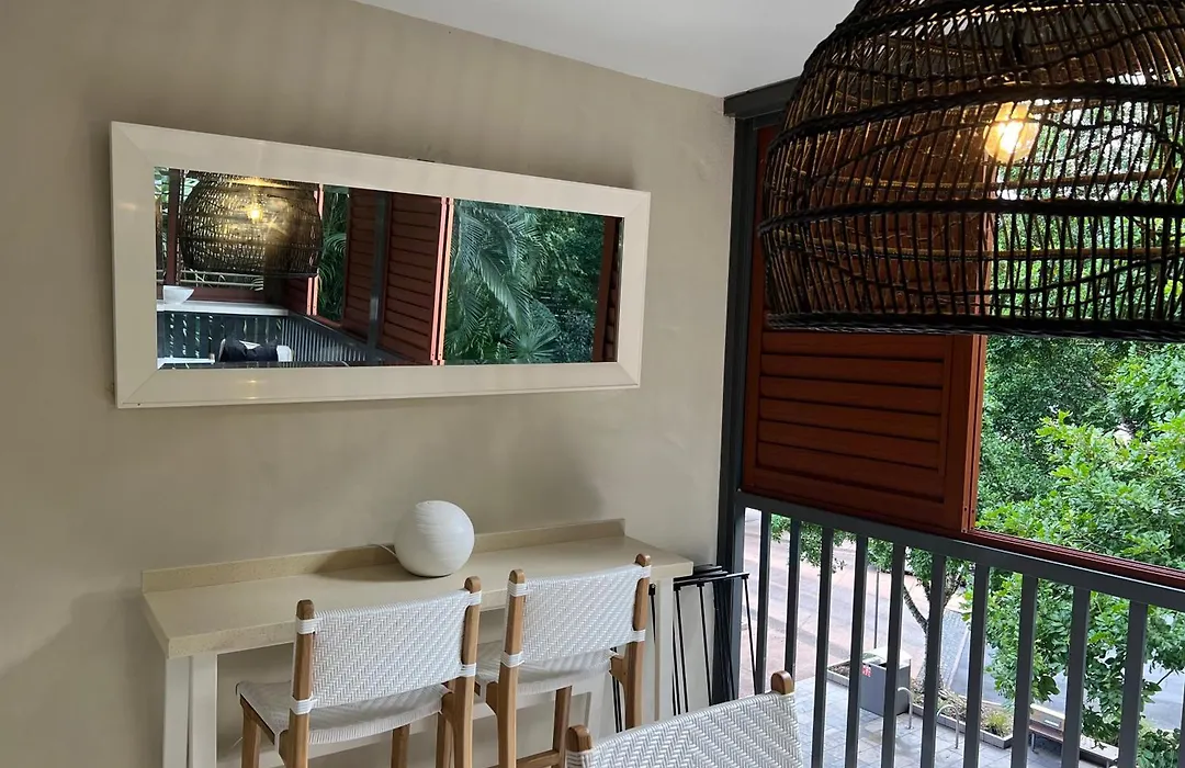 French Quarter 2Br Apartment On Hastings St Pool & Prime Location-1