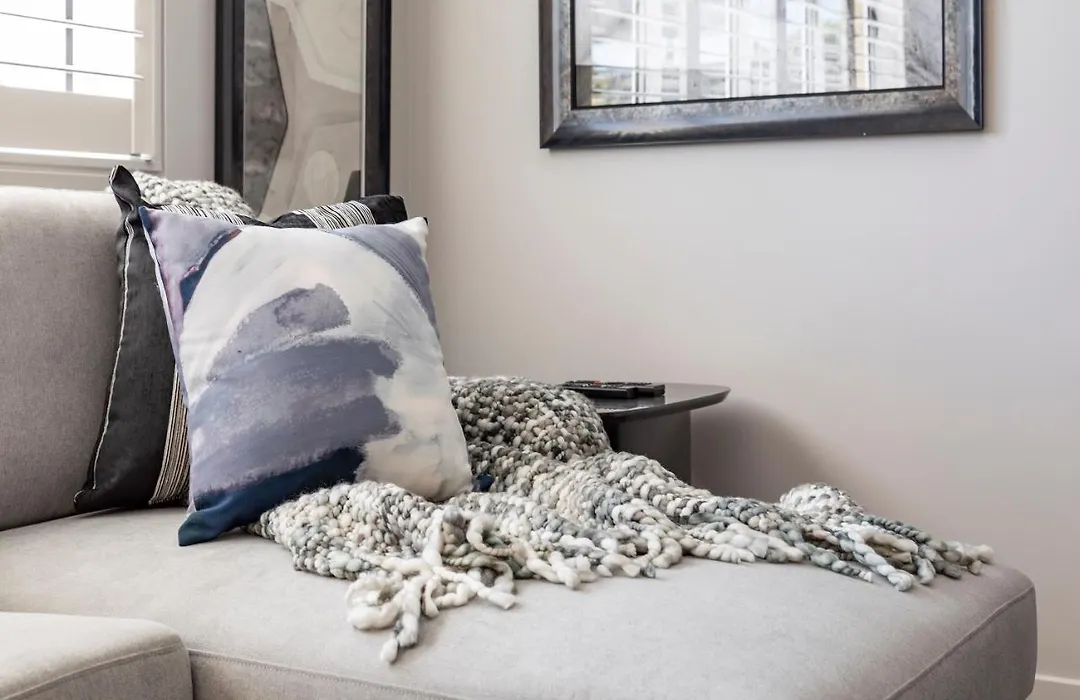 Sleek, Modern And Comfortable On Hastings Street-1