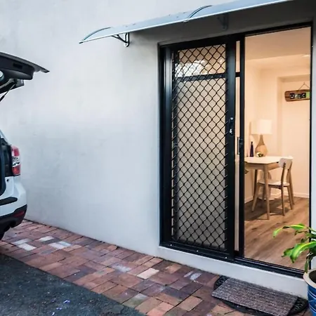 Central Location - Noosa Address - Pet Friendly-3