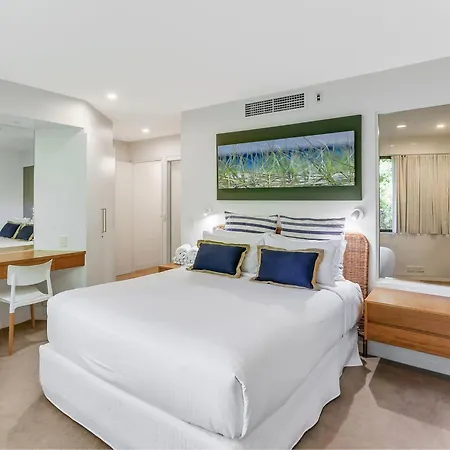 Little Cove Court - Apartment 11-2