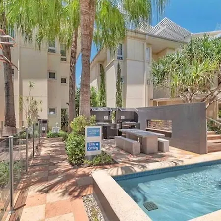 617 Hastings Street Metres To The Beach-2