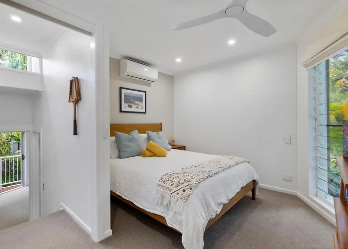 Little Cove Gem - Walking Distance To The Most Famous Noosa Beach!