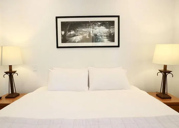 617 Hastings Street Metres To The Beach Noosa Heads