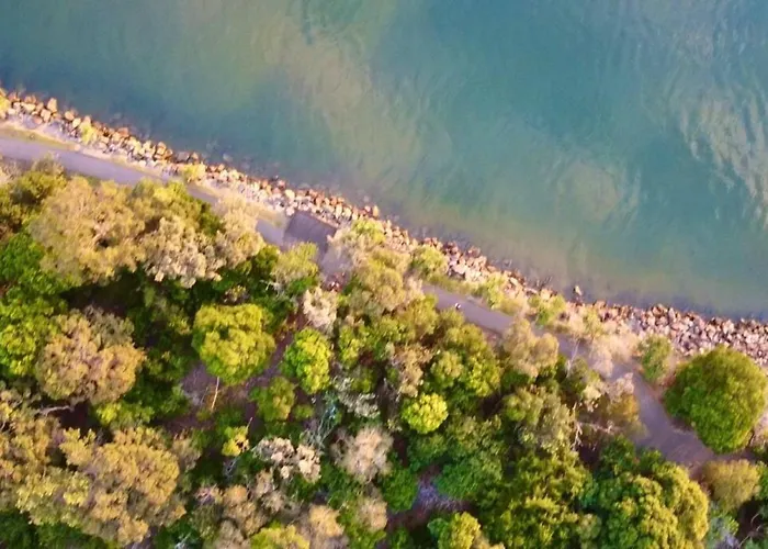 216 Hastings Street Luxury Apartment Walk To Beach Noosa Heads