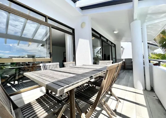 8Na Lovely 2 Bedroom On Noosa Parade
