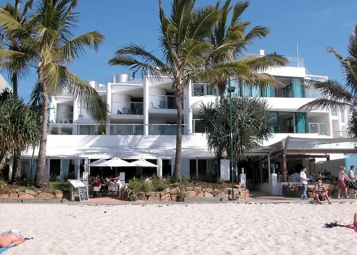 18Ob - Absolute Beachfront - Noosa Main Beach