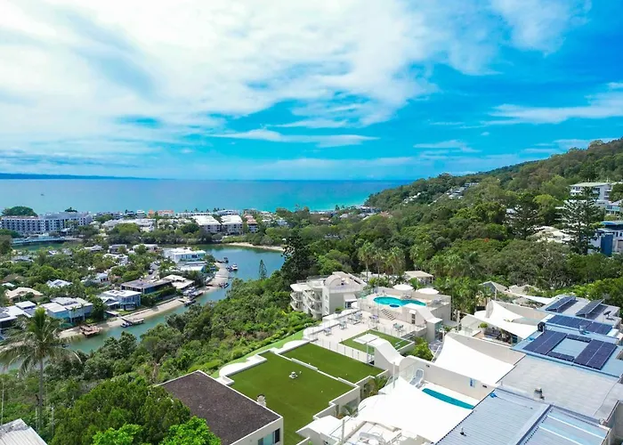 Noosa Crest Luxury Ocean View Apartment 32