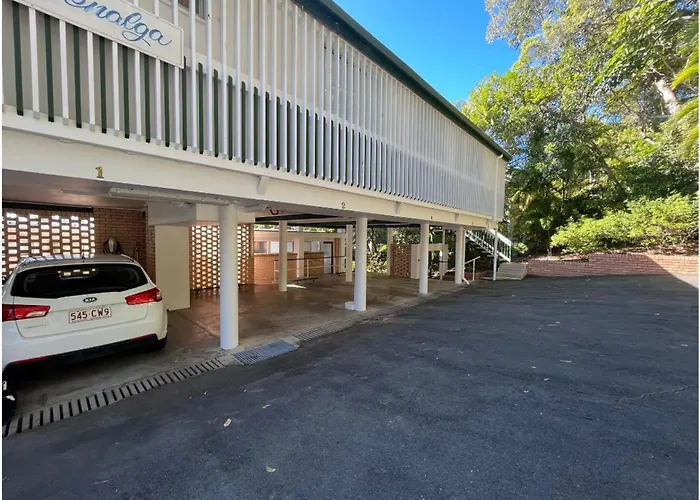 Ocean Views Central To Everything , 2 Bed, 2 Minute Walk To Beach Apartment Noosa Heads