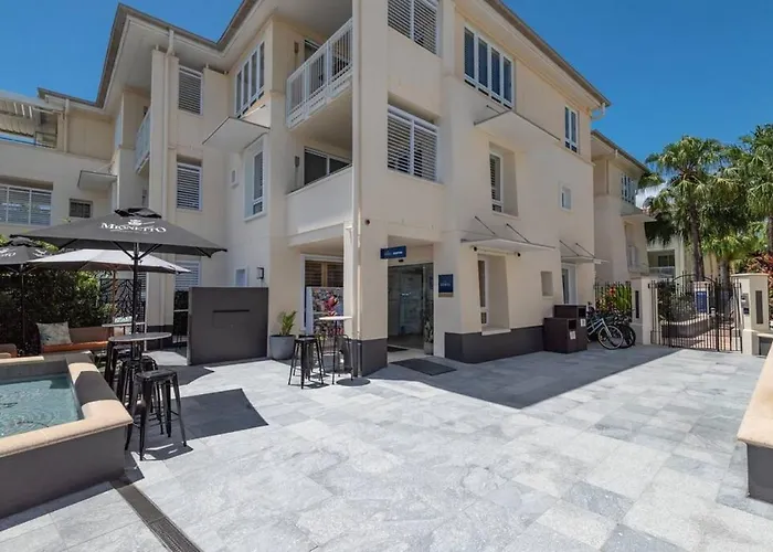 Hastings St Freshly Renovated Apartment Noosa Heads