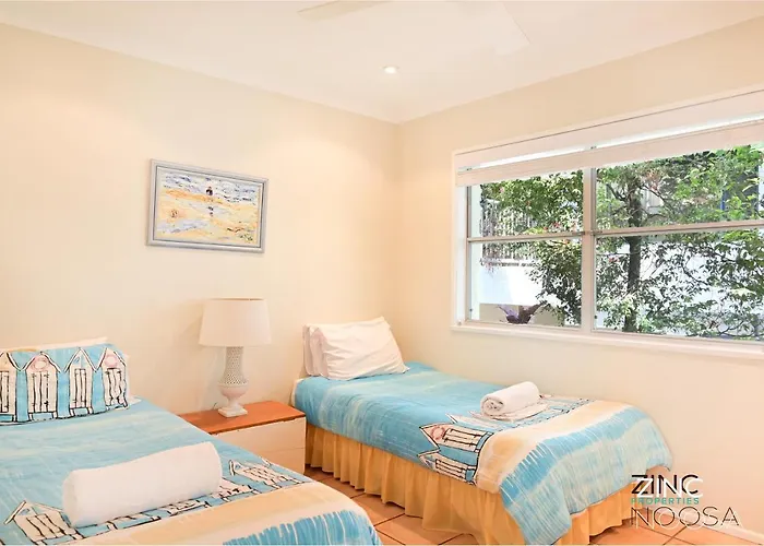 Yaringa Apartment 1 - Moments From Noosa Main Beach