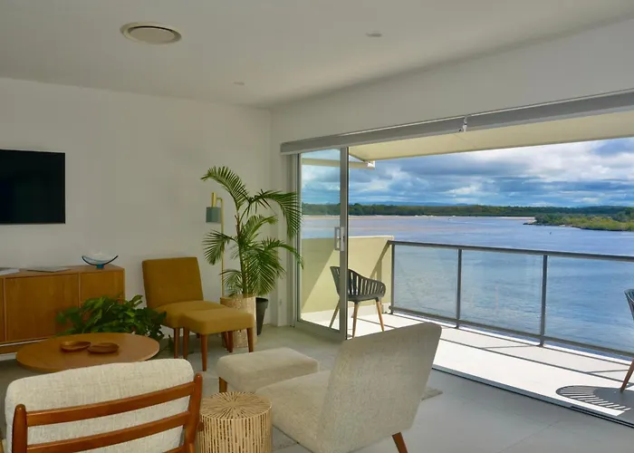 Noosa Shores Apt 29-Noosa Heads-Near Hastings St