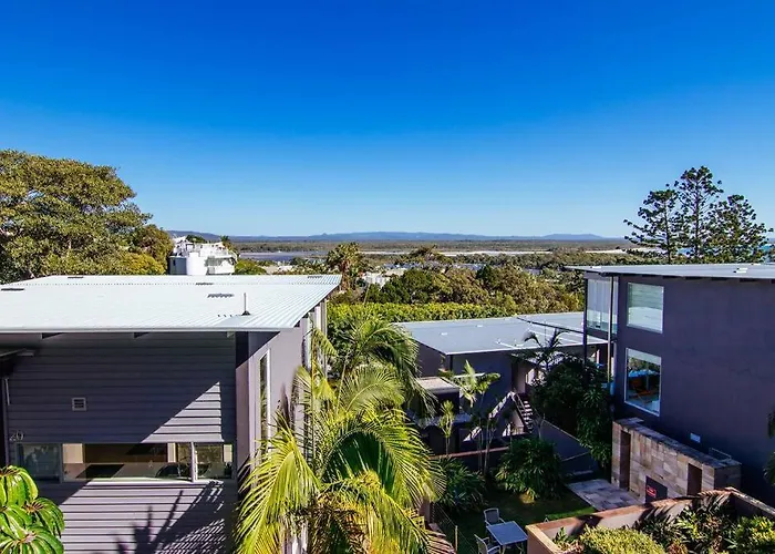 Noosa Apartment With Stunning Views Unlimited Wifi