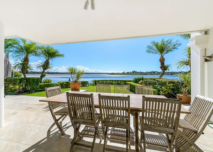 Noosa Quays Waterfront Accomodation
