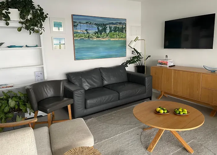 Noosa Shores Apt 29-Noosa Heads-Near Hastings St