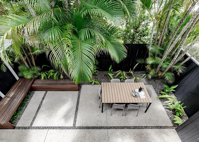 'Villa One' Walk To Noosa Beach & Hastings Street